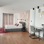 Atrium Boutique 4*