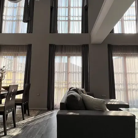 Atrium Boutique 4*