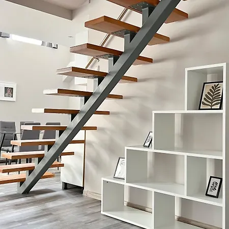 Atrium Boutique מלון דירות
